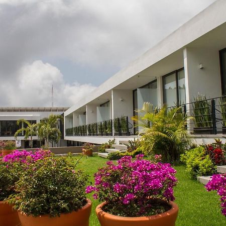 Villa Internacional Hotel & Club Cuernavaca Exterior photo