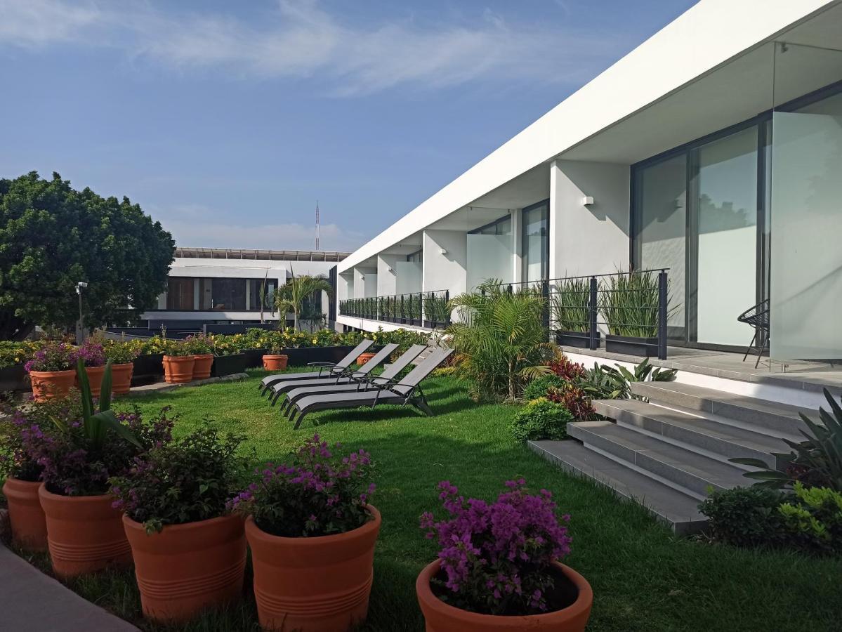 Villa Internacional Hotel & Club Cuernavaca Exterior photo